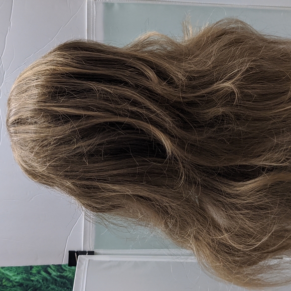 Revlon Wig - Rio - Picture 2 of 5